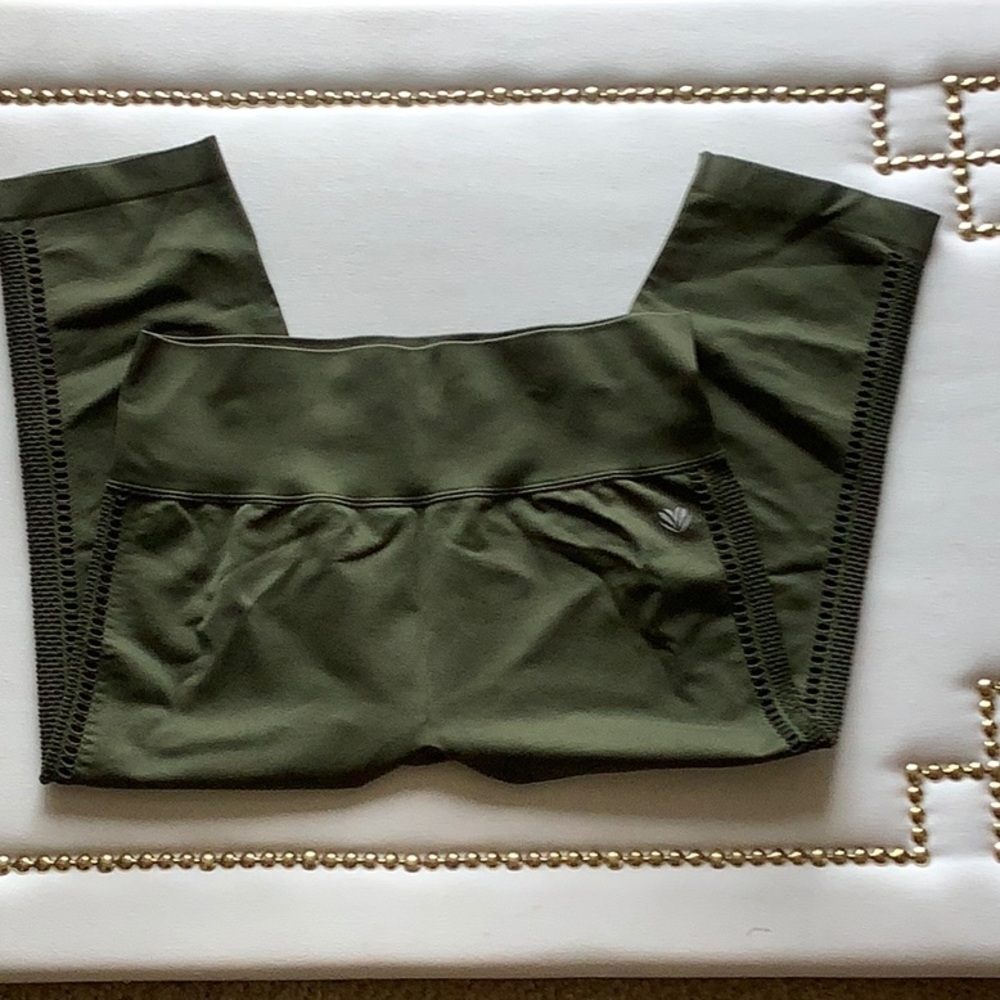 Olive Green seamless side cutout Capri